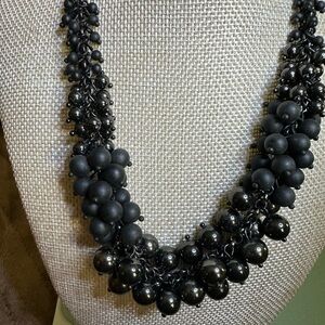 Lia Sophia "Knock Out" Elegant Black Beaded Necklace Excellent condition